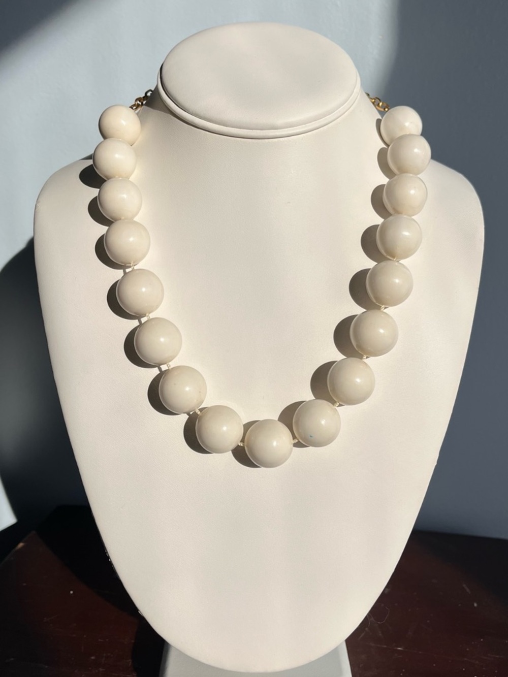 Vintage White Beaded Necklace - Classic Statement Jewelry